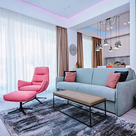 No 6 Apartment *