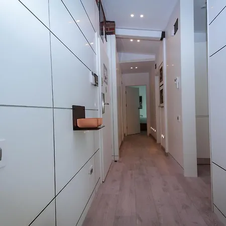 Apartment No 6 *