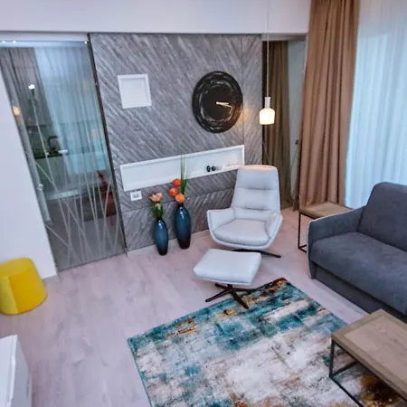 No 6 * Constanta
