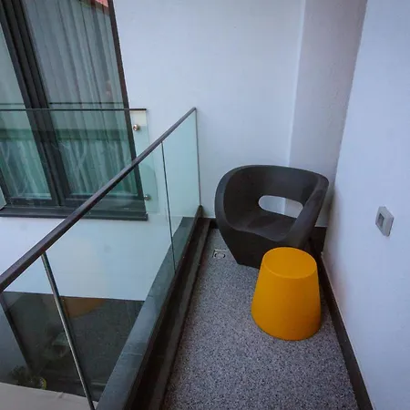 Apartment No 6