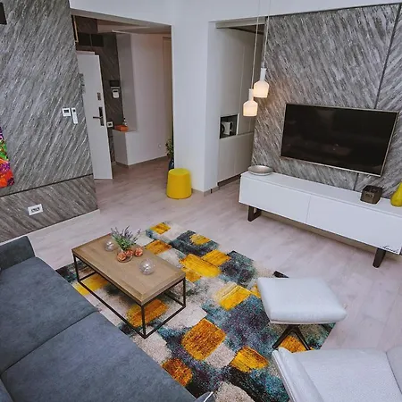 No 6 Apartment *