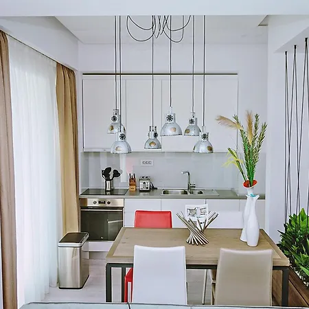 No 6 * Constanta