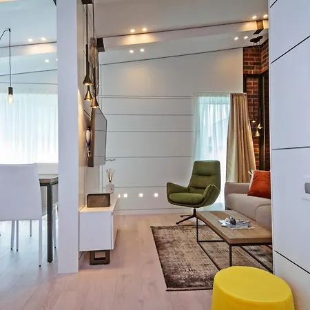 No 6 Apartment *