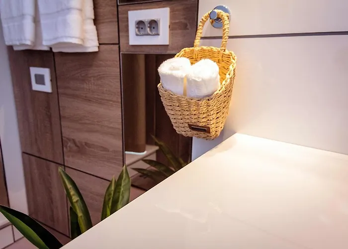 No 6 アパート コンスタンツァ